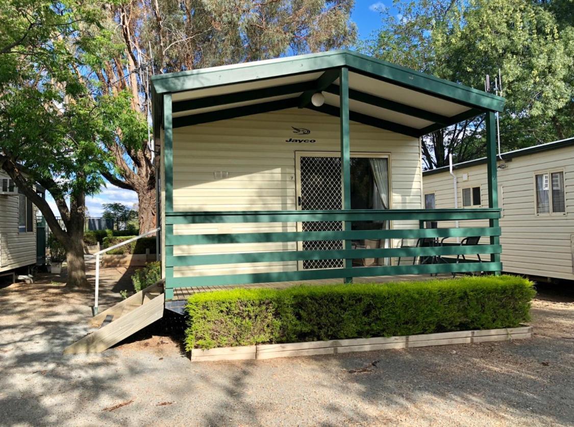 Tatura Cabin & Caravan Park المظهر الخارجي الصورة